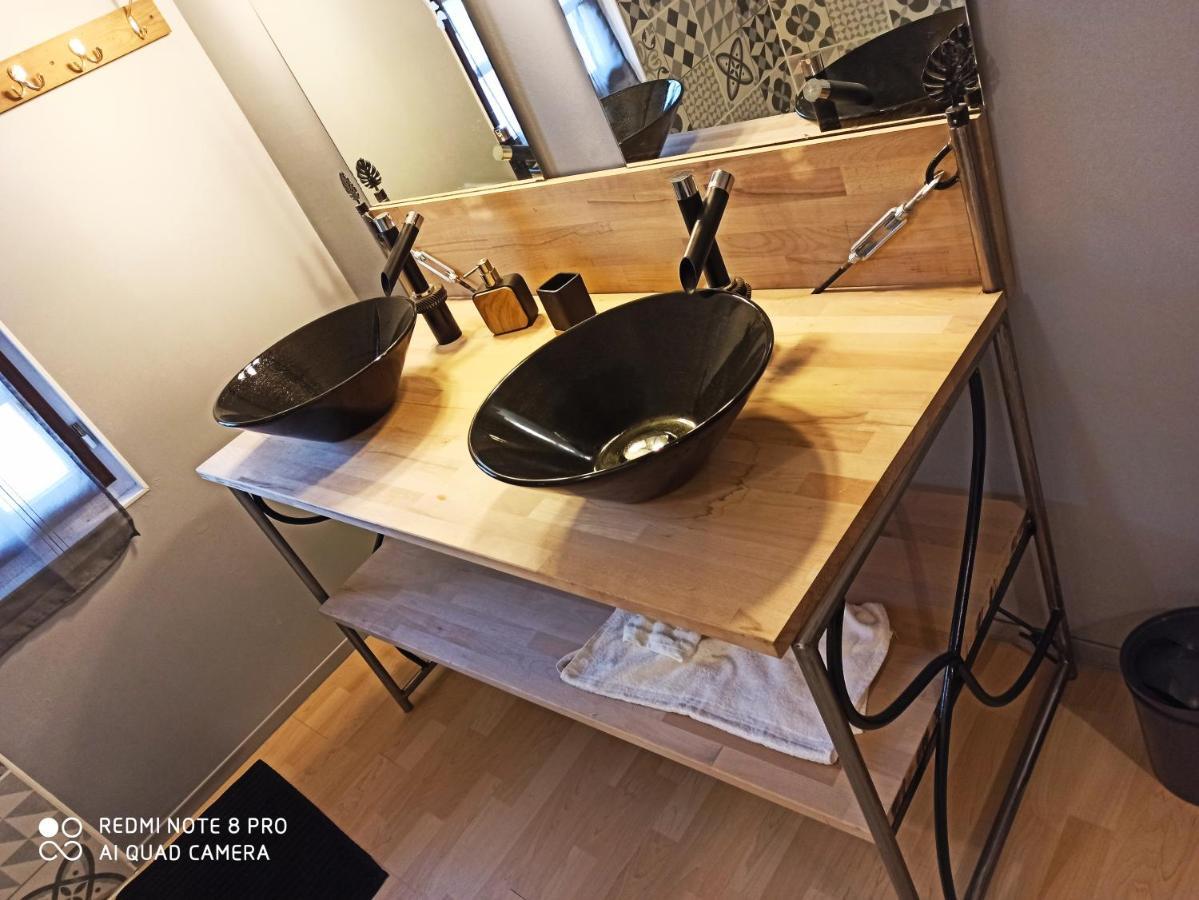 La Floiracaise Hotel Floirac  ภายนอก รูปภาพ